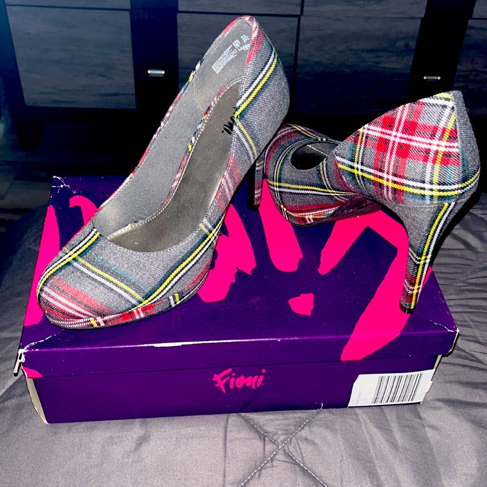 FIONI Clothing Plaid Pointed Toe High Heels in Red, Yellow, Black